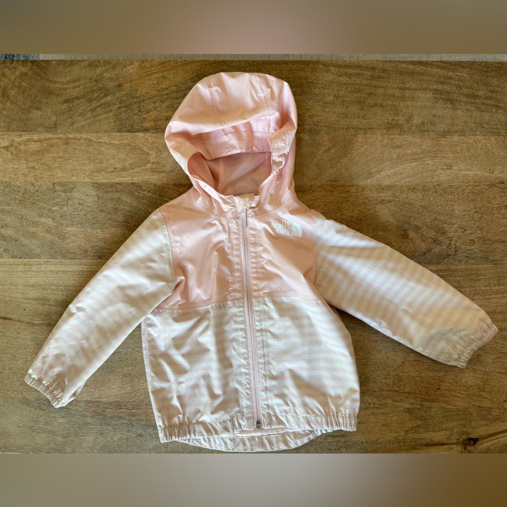 North Face Toddler Girl Raincoat 🌧️💕